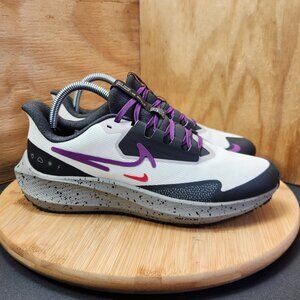Nike White and Black Athletic Shoes
